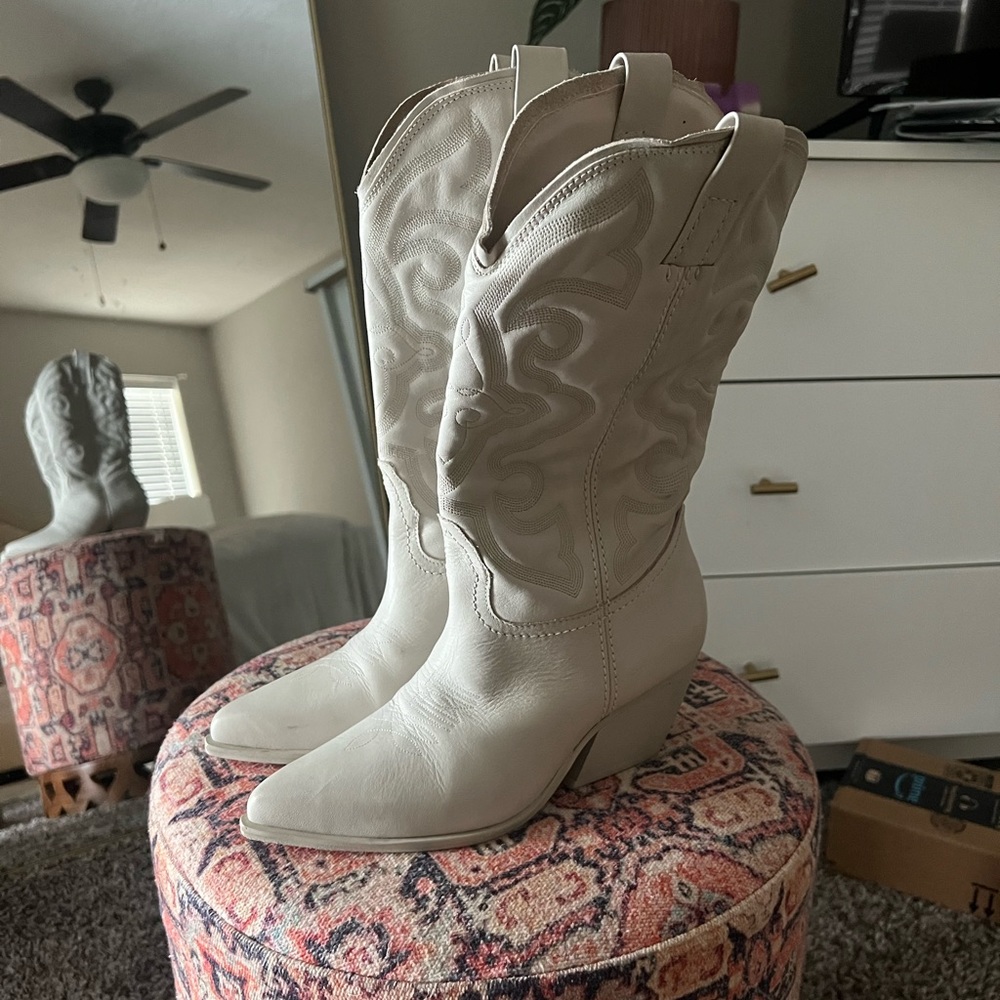 Steve Madden white (slight off white) cowboy (cowgirl? lol) boots